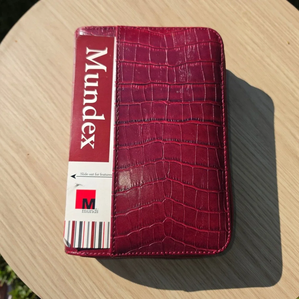 Mundi Mundex Burgundy Croc Embossed Organizer Wallet Calculator Planner Pen